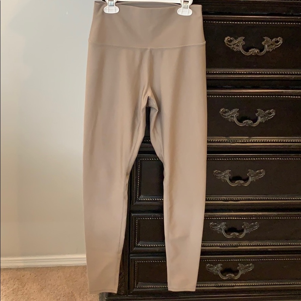 Alo Yoga airlift leggings